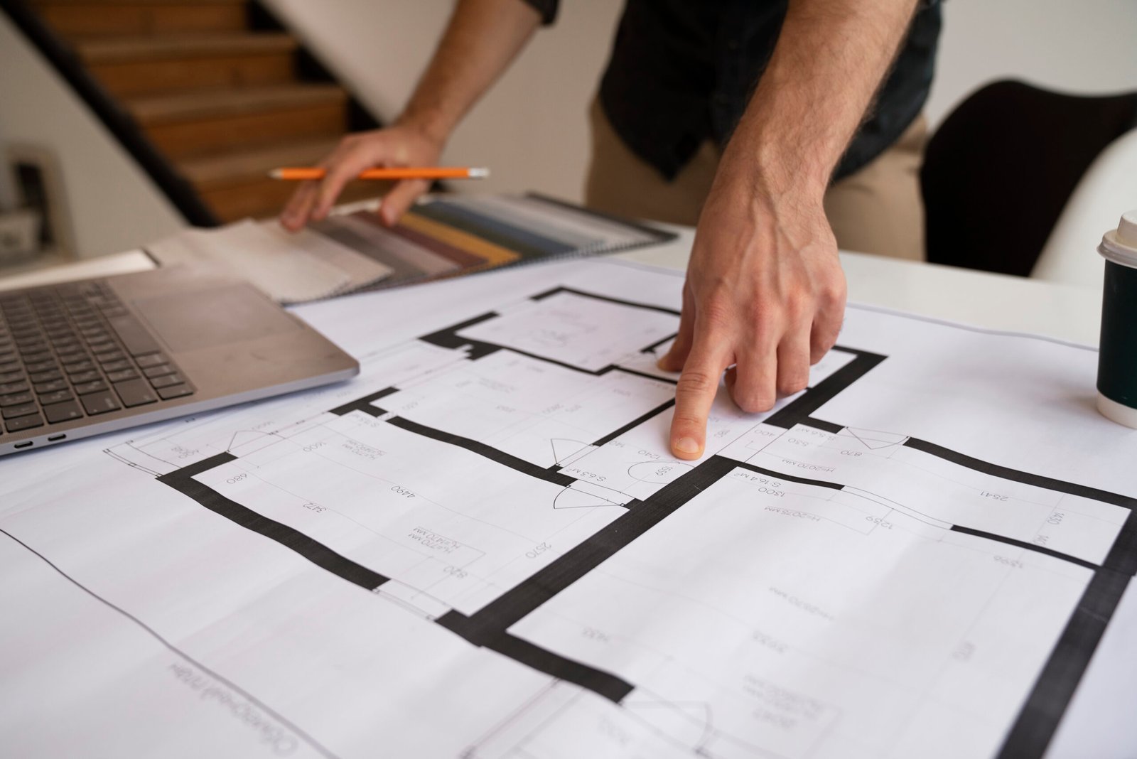 employee-working-project-side-view